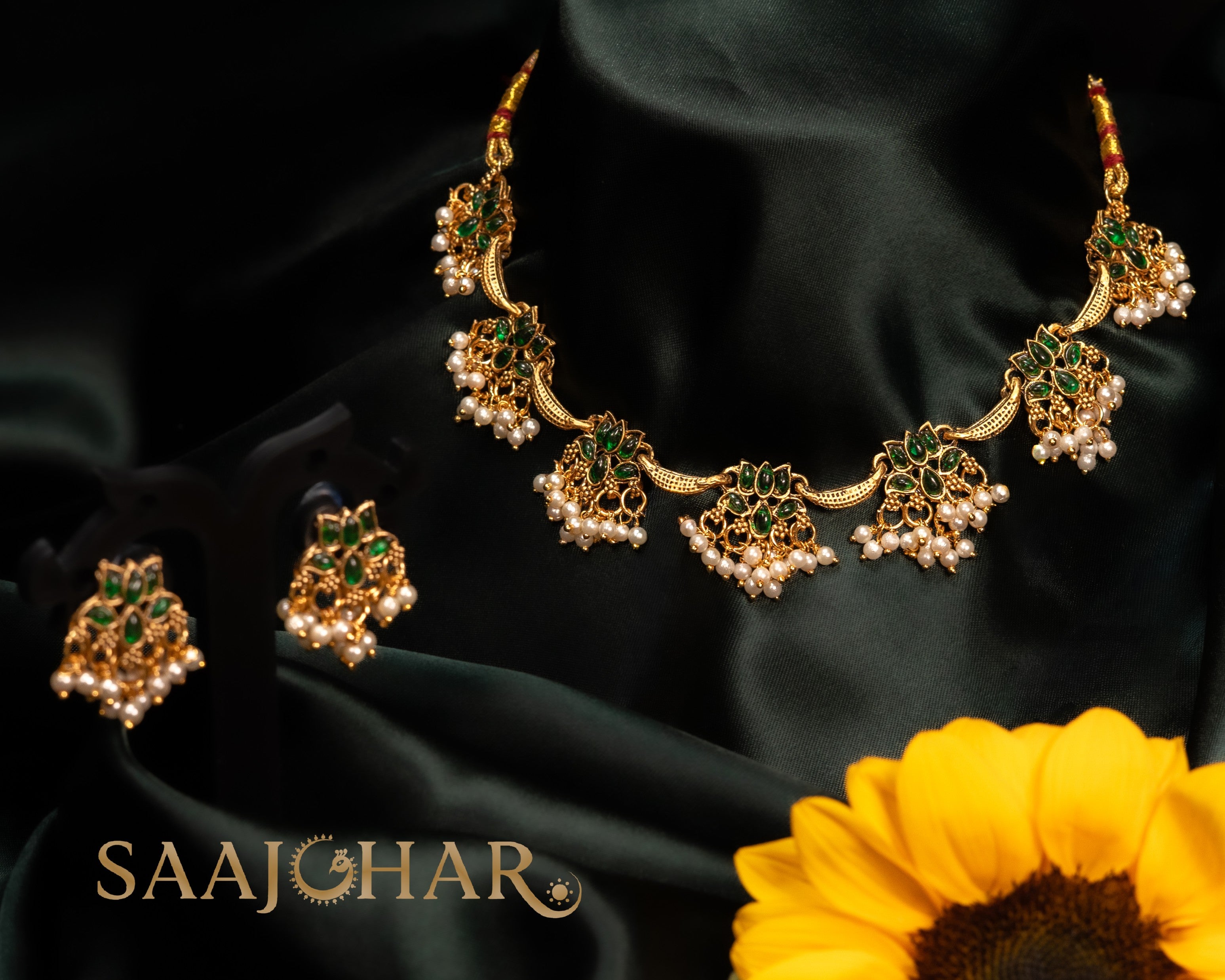 Heritage Emerald & Pearl Necklace Set