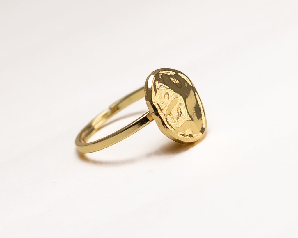 Minimal Hammered Gold Oval Ring